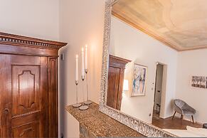 Rovelli 41 in Como With 2 Bedrooms and 3 Bathrooms
