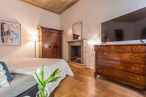 Rovelli 41 in Como With 2 Bedrooms and 3 Bathrooms