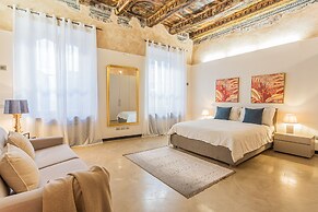 Rovelli 41 in Como With 2 Bedrooms and 3 Bathrooms