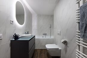 The Amberlyn Suite Hotel