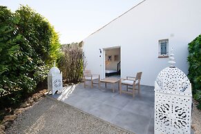 Villa B