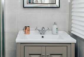 Chalk House - Pet Friendly - From 125 Per Night
