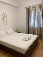 Cozy apartment One step from Acropolis