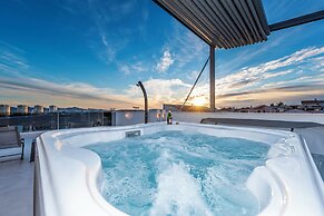 Luxury Majpruz Suites I