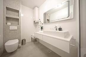 Luxury Majpruz Suites I