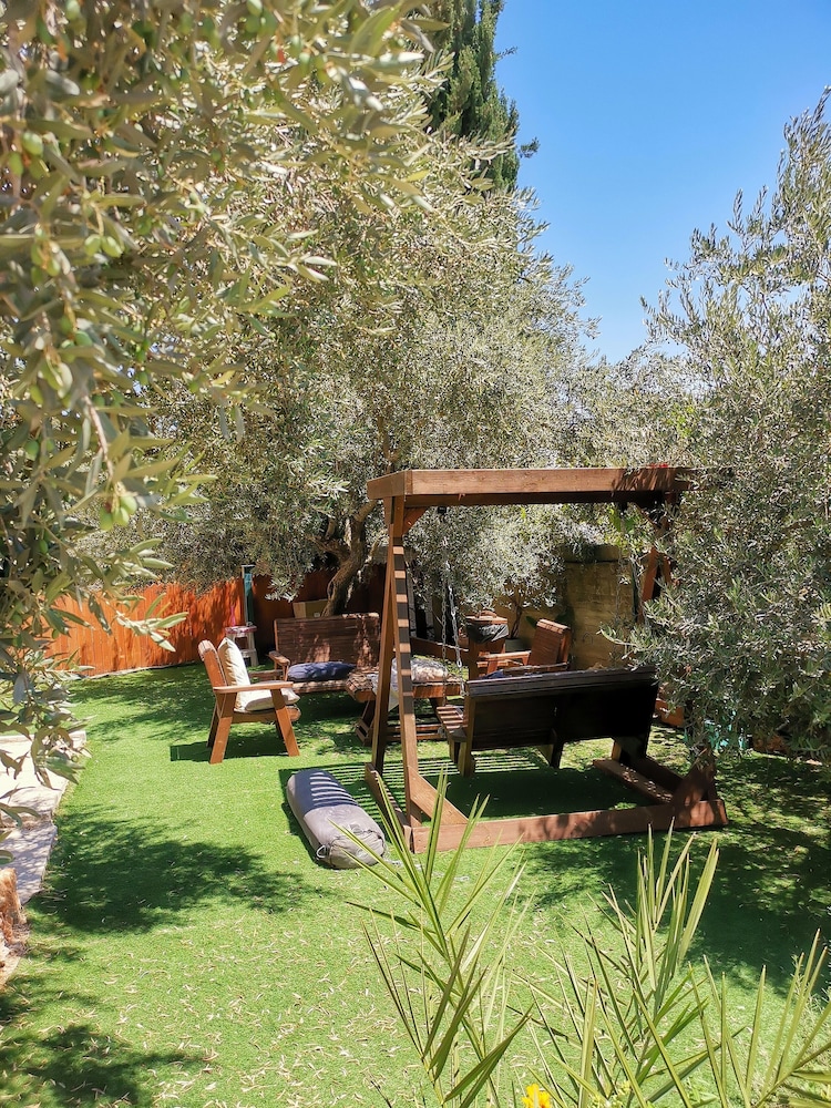 Olive Palace Restaurant and Lounge