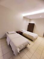 Jamjoom Hotel