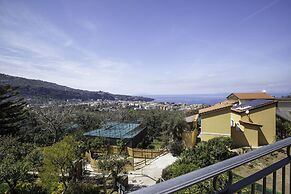 Eterea Charming Suites