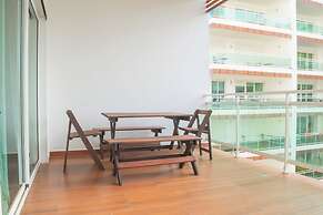 Pacifika Apartments