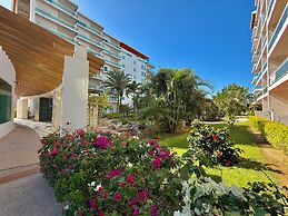 Pacifika Apartments