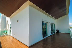 Pacifika Apartments