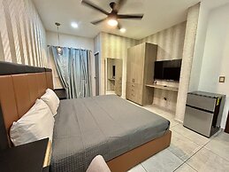 Pacifika Apartments