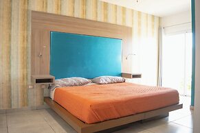 Pacifika Apartments
