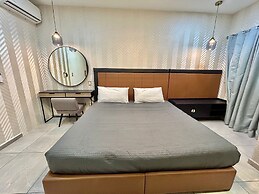 Pacifika Apartments