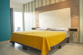 Pacifika Apartments
