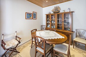 Private 2 Bed Apartment in Albufeira Old Town