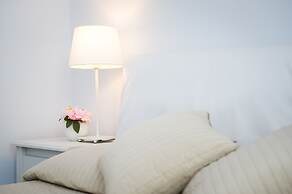 HOME CANDIA