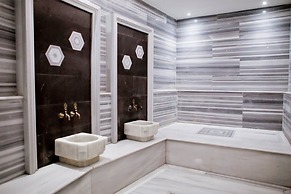 Aleksandr Pera Hotel