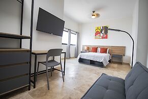 HOSTAL 170