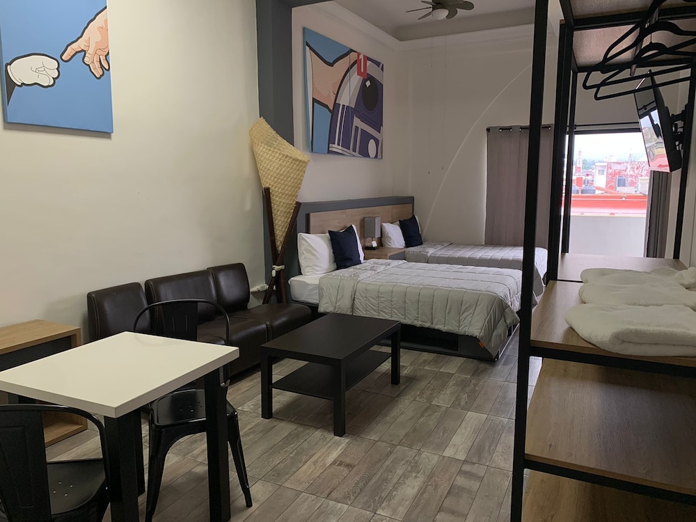 HOSTAL 170