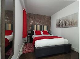 Cameo Hotel and Suites