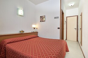Hotel Careni Villa Italia
