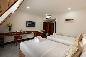 Blanc Smith Hotel