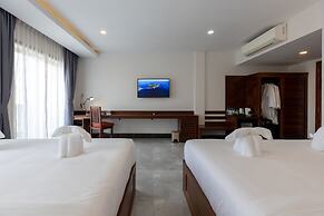 Blanc Smith Hotel