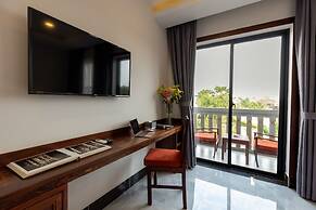 Blanc Smith Hotel