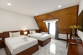 Blanc Smith Hotel