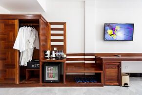 Blanc Smith Hotel