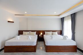 Blanc Smith Hotel
