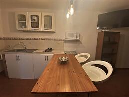 Mercanti Apts Caney