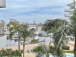 Costa Veleros Apartments