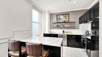 Gordon House Apartments
