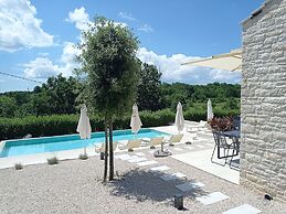 Remarkable 2-bed House in Zrenj