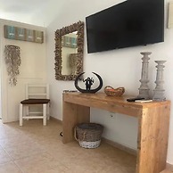 Meridium Apartments & Beach Club