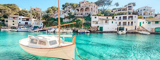 Bella Maria Apartments & Pool Club