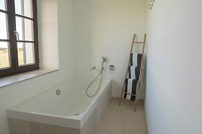 Vino Resort Son Amaret