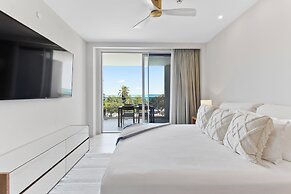 O Condominium Beachfront Residences
