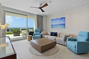 O Condominium Beachfront Residences
