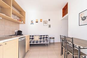 Arte Lindos Suites