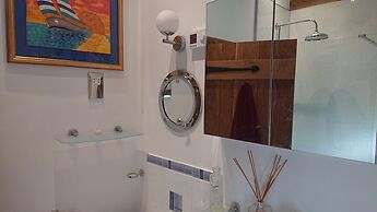 Charming 17th Century 2-bed Cottage in Medmenham