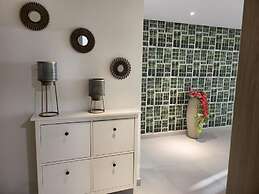 Mirdif Hills Apartaments