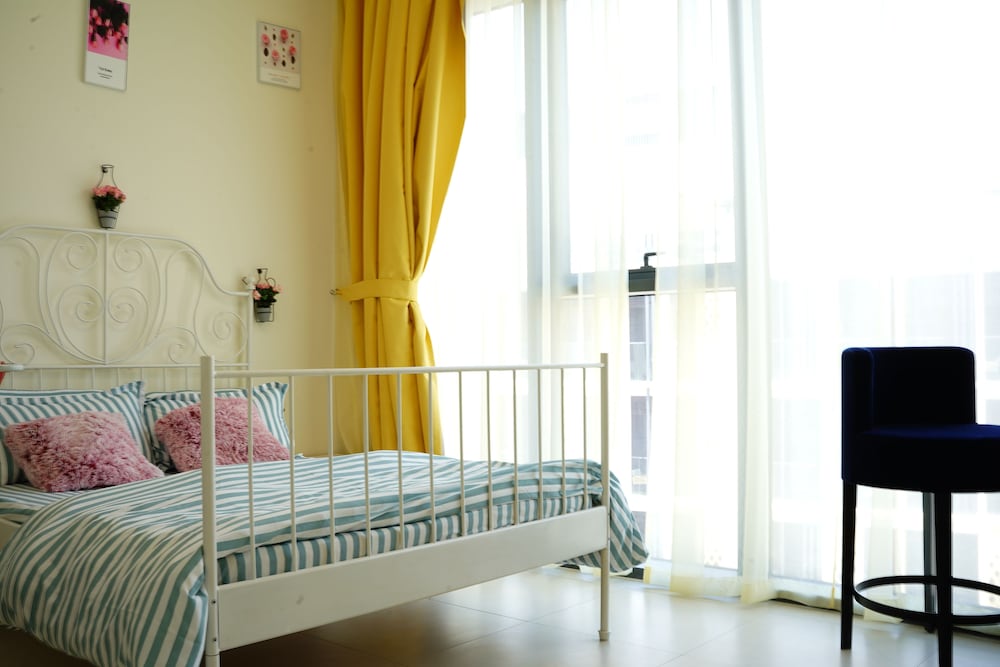 Mirdif Hills Apartaments