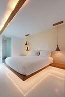 Nelya Suites