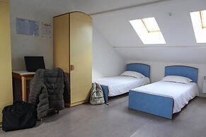 Auberge de Jeunesse HI Genets