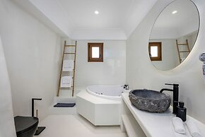 Leon Luxury Suites