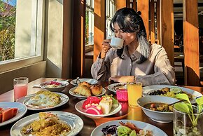Griya Persada Convention Hotel & Resort