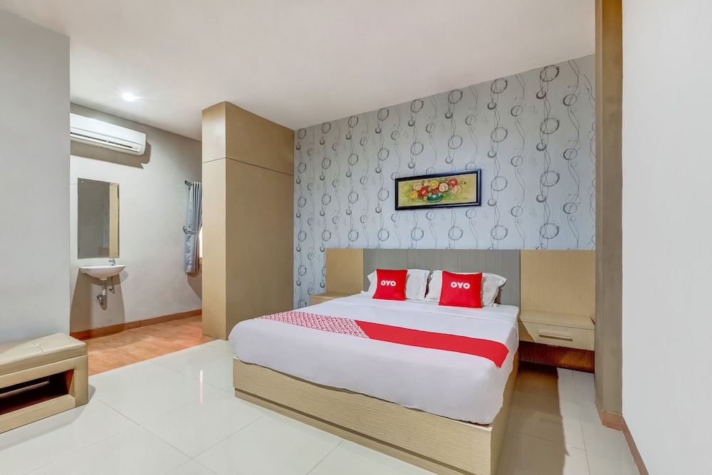 OYO Flagship Tembok Batu Residence